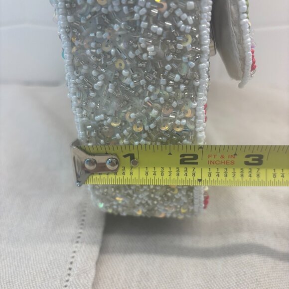Made in India - Viral Beaded Santa Shoulder Bag - White, Silver, Red and Green - Picture 11 of 12